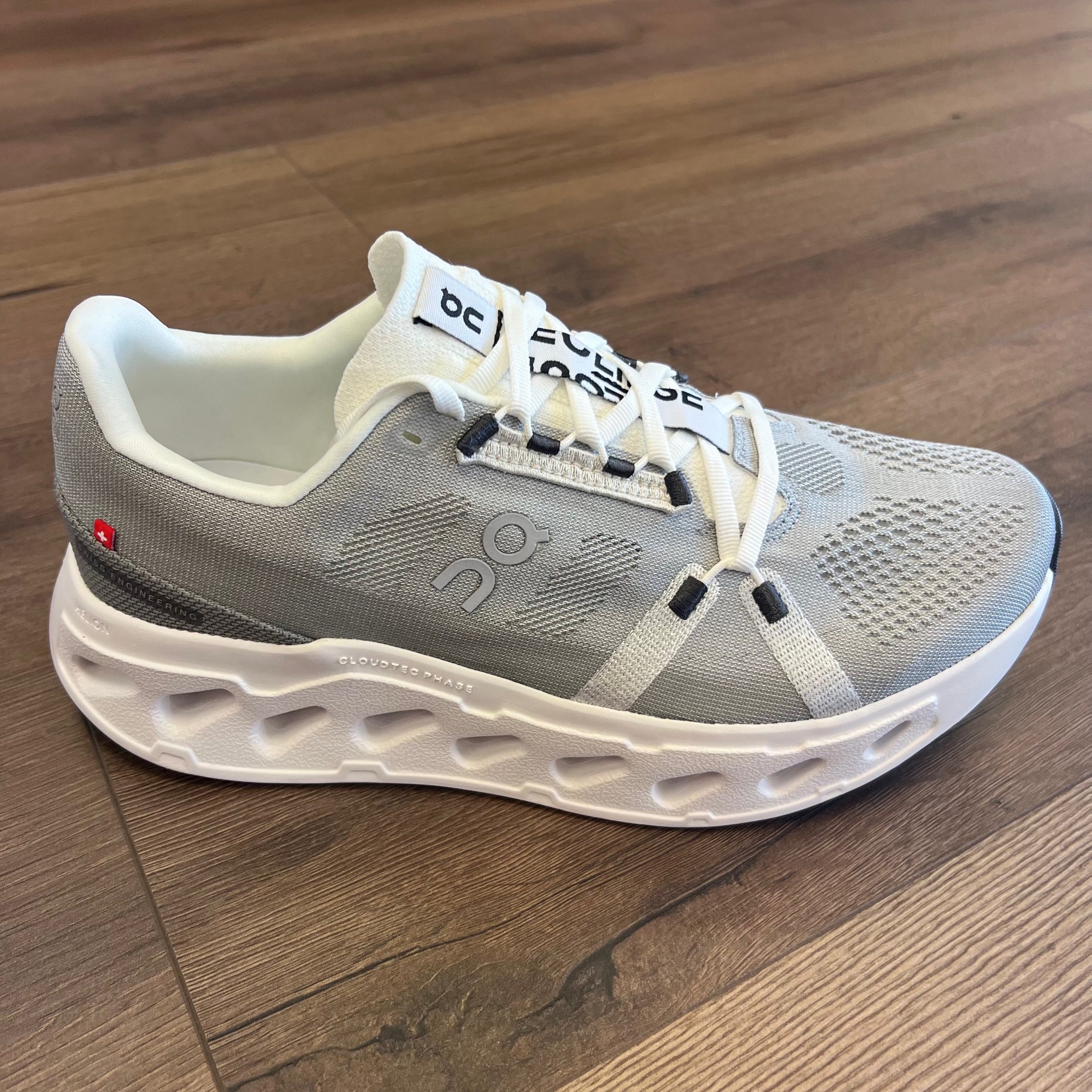 On - Women's - Cloudeclipse - 3WD30092547 - Alloy/White