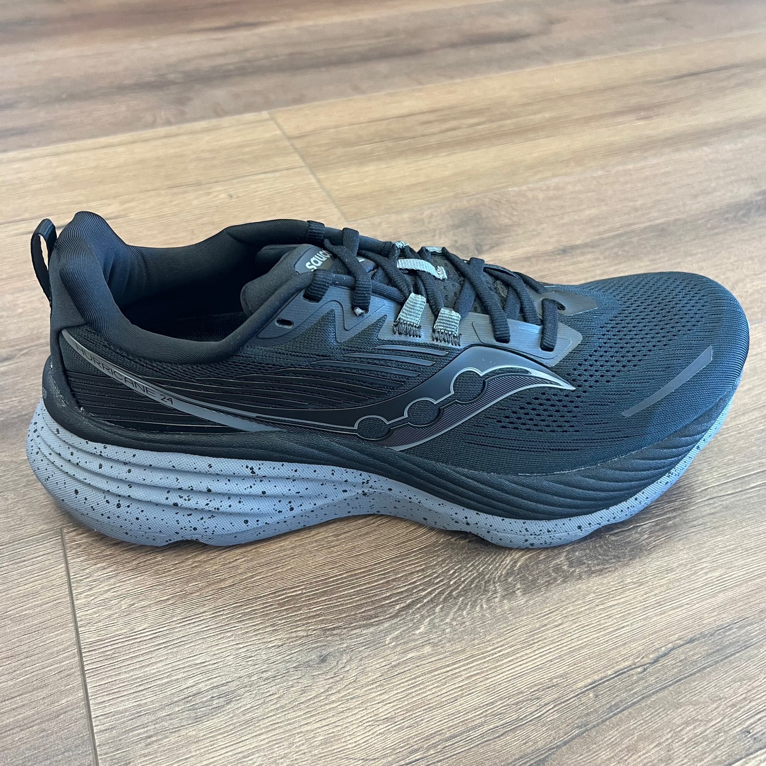 Saucony black shadow discount