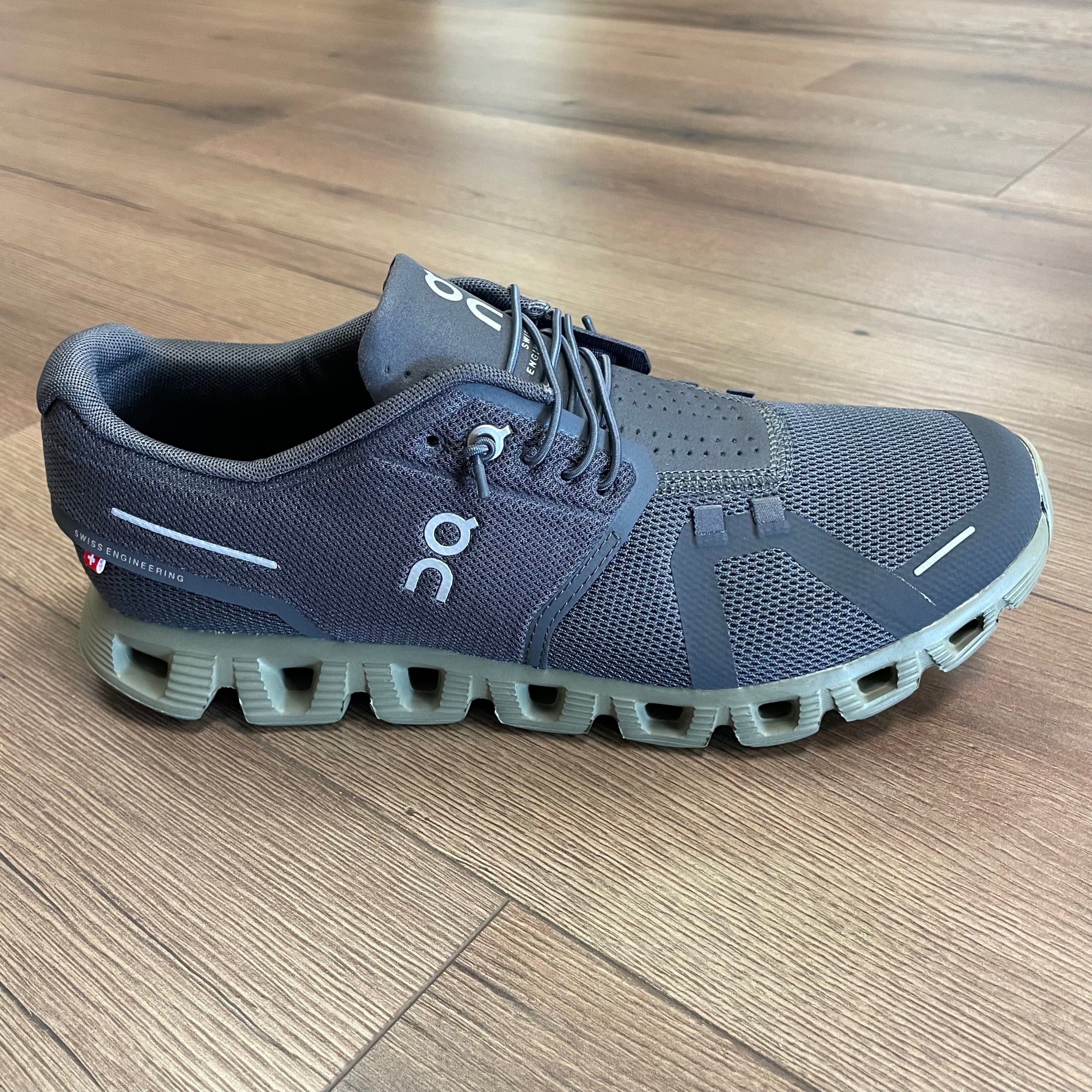 On - Men's - Cloud 5 - 59.97769 Eclispe/Grove | Solid Rock Running Company