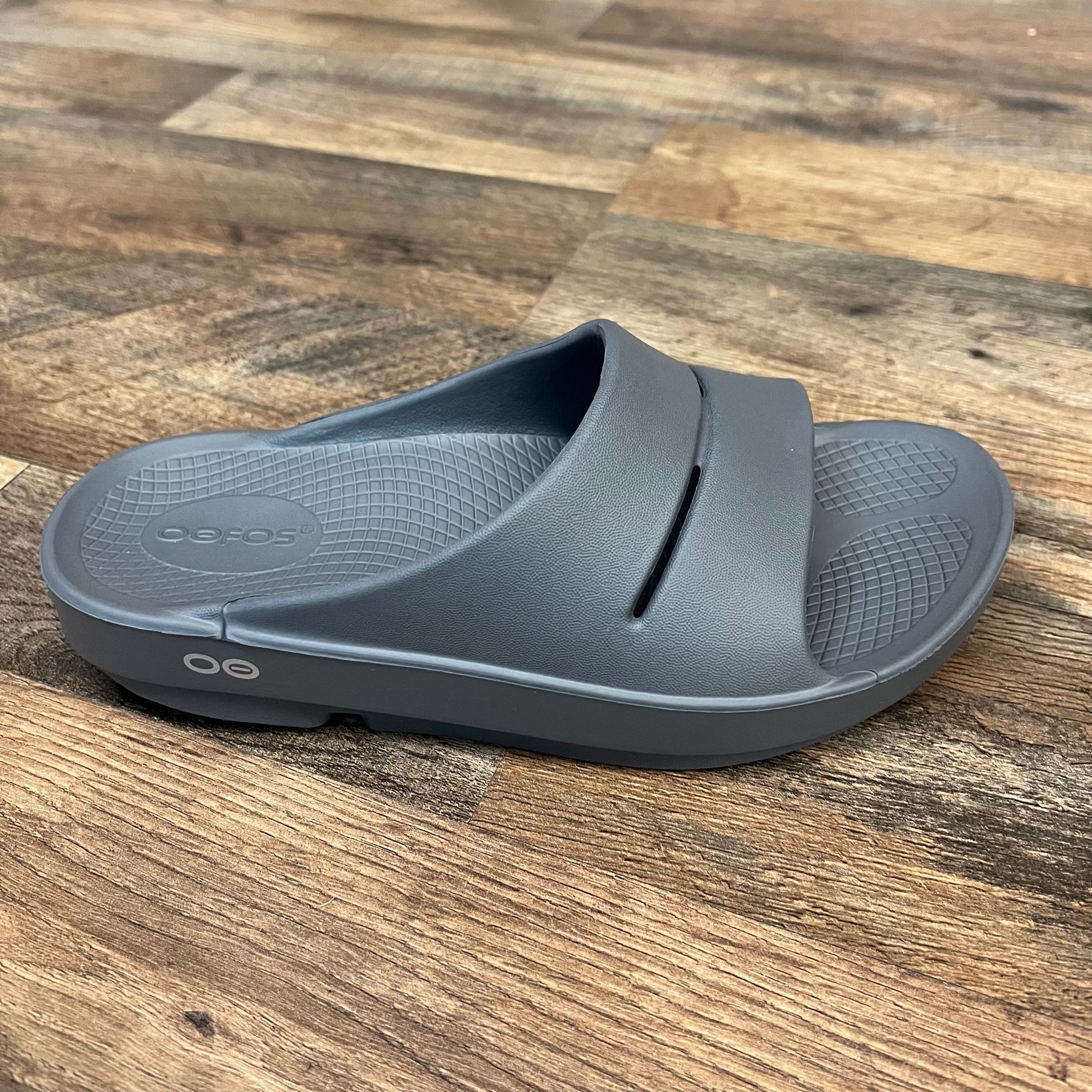 Oofos - Ooahh Slide - Slate | Solid Rock Running Company